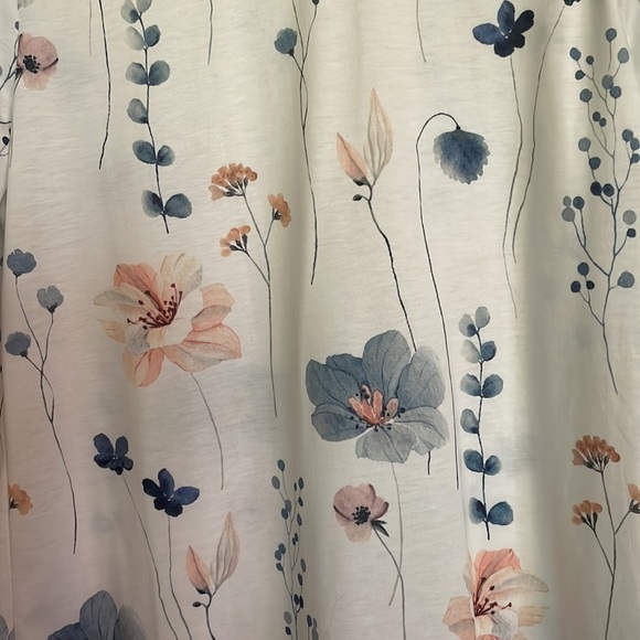 Unbranded Floral Print Crew Neck Casual Top, Women’s M, White Blue - Picture 3 of 7